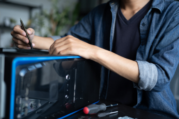 Antônio Fernando Ribeiro Pereira mostra como a evolução do hardware à alta gestão revela o poder da tecnologia na criação de valor público.