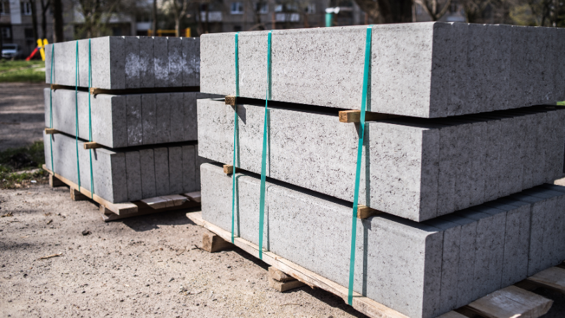 Entenda o papel dos blocos estruturais na racionalização das obras e como Valderci Malagosini Machado destaca sua importância para eficiência, economia e qualidade na construção civil.